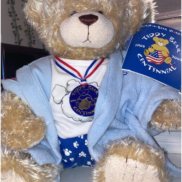 100 years celebration limited edition Build-A-Bear workshop teddy bear. - Picture 1 of 6